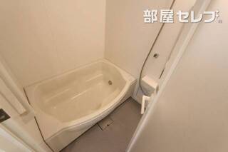 洋間と合わせて18.3帖です♪