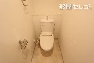 収納もしっかりありますよ♪