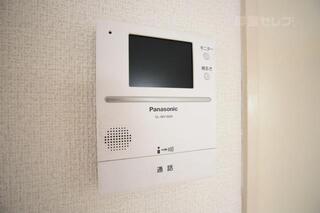 TVモニターホンで来訪者をチェックできます。
