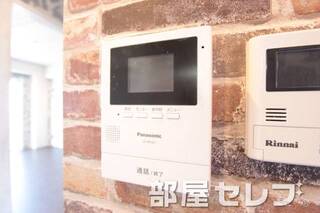 安心TVモニターホンです。