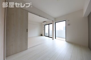 ※205号室参照写真（反転）
