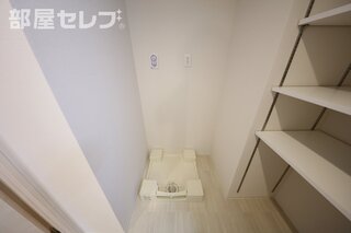 ※203号室参照写真（反転）