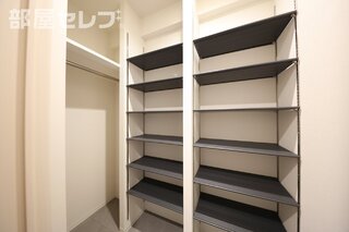 ※203号室参照写真（反転）