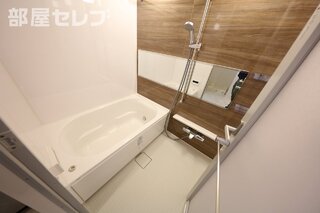 ※203号室参照写真（反転）