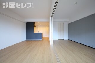 ※203号室参照写真（反転）