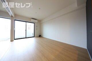 ※203号室参照写真（反転）