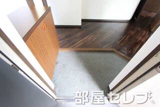 玄関広ーーーい。