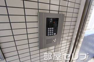 オートロック付きで安心。