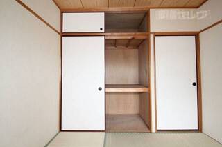 和室に押し入れは付き物ですよね