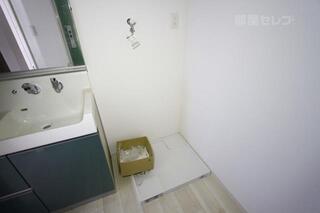 建築途中の写真になります
