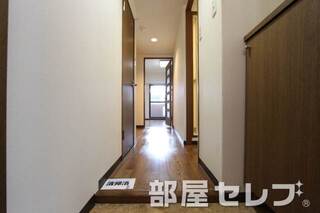 玄関から見た景色です。