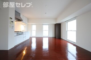 キッチン収納もバッチリ。