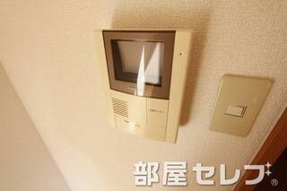 ＴＶモニターホンでお客様も確認出来ます。イメージ写真