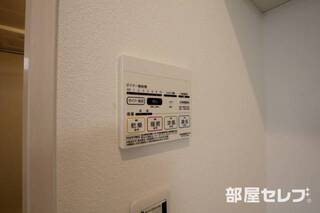 便利な浴室乾燥機付き
