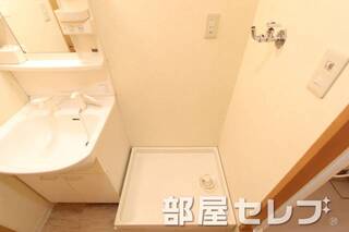 室内洗濯機置き場。