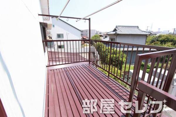 洗濯物が干せれます。