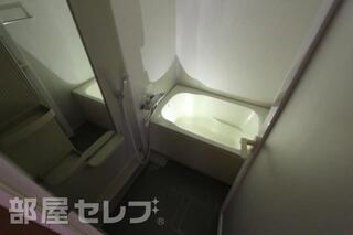 浴槽も今式です。