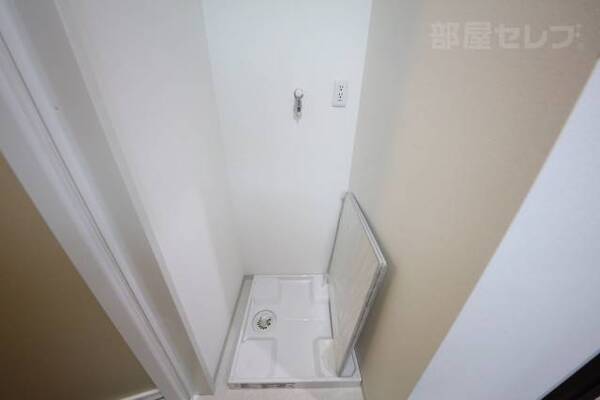 ※204号室の写真を流用しています。