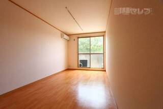 2階寝室部分、とても広く使えますよ。