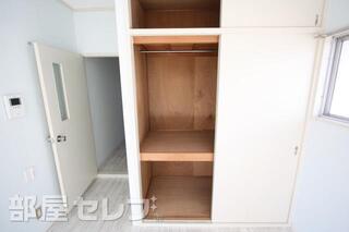大きなお荷物も収納できて安心です。