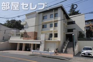 しっかりとした建物でキレイな外観です。