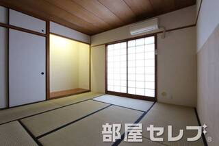 キレイな畳で、使い勝手の良い和室です。