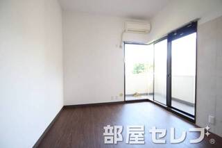 角部屋になります。