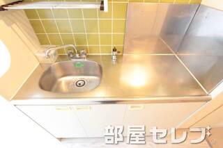 カスコンロ設置可能なキッチンです。