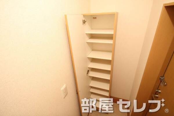 下駄箱もありますよ。