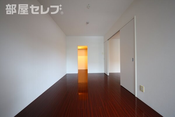独立洗面もお洒落。（写真は他号室です）