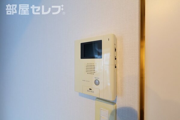 室内洗濯置場で冬場も安心。（写真は他号室です）