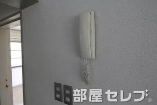 インターホンでお知らせします。