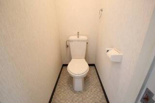 やはり考え事はトイレで