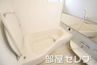 広々としたお風呂。