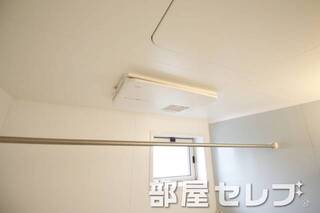 浴室乾燥機。
