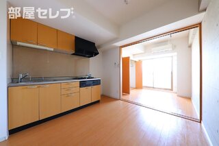 広々ダイニングキッチンです。