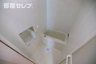 追い焚き機能付きのお風呂です。