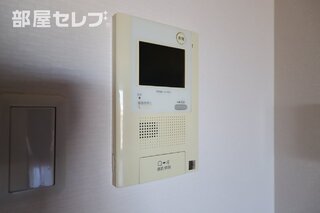 ボタン1つでオートロック解除できます。