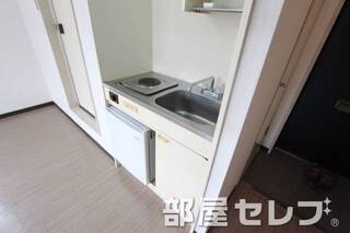 コンパクトサイズのキッチンです。