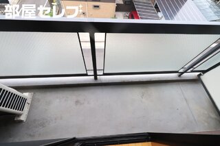 写真は403号室
