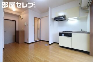 写真は403号室