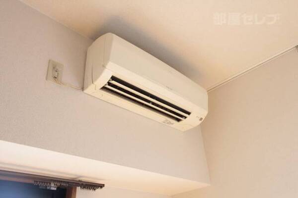 ※402号室内装写真参照