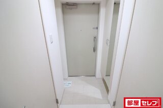 玄関まわりもスッキリしてます