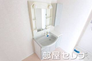 洗髪洗面化粧台。