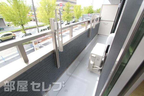 日当たりの良いベランダです。