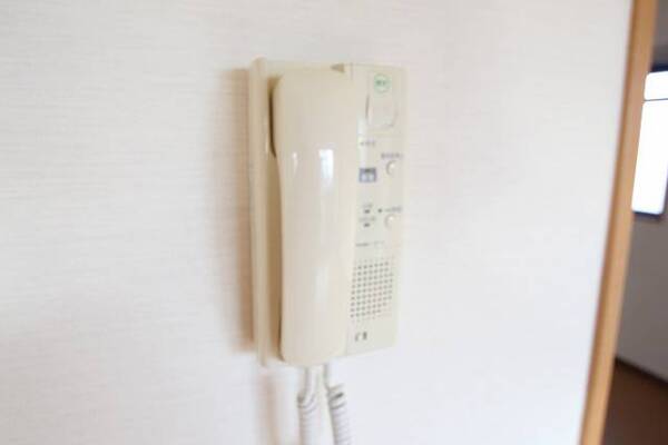 インターホン