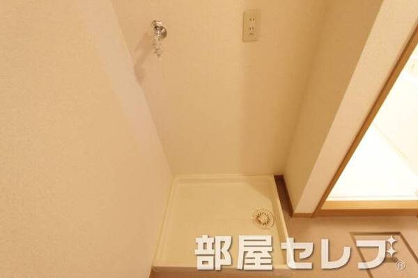 室内洗濯機置き場。