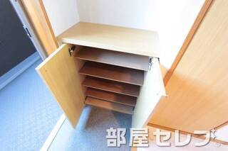 玄関すっきりシューズボックスです。