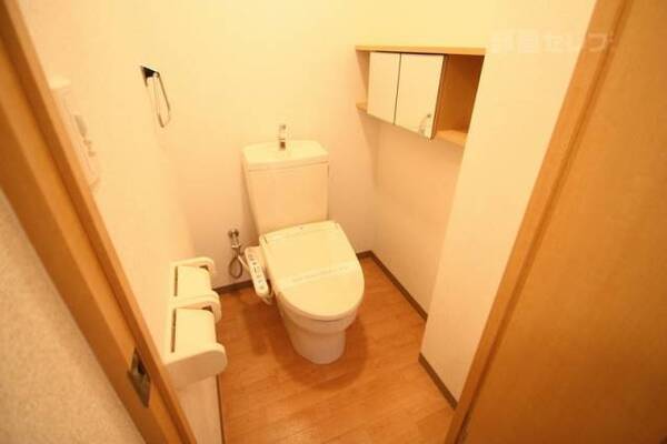 温水洗浄便座のトイレです。