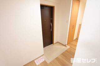 広々とした玄関です。